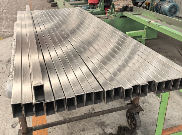 静海建筑工程行业用不锈钢无缝钢管